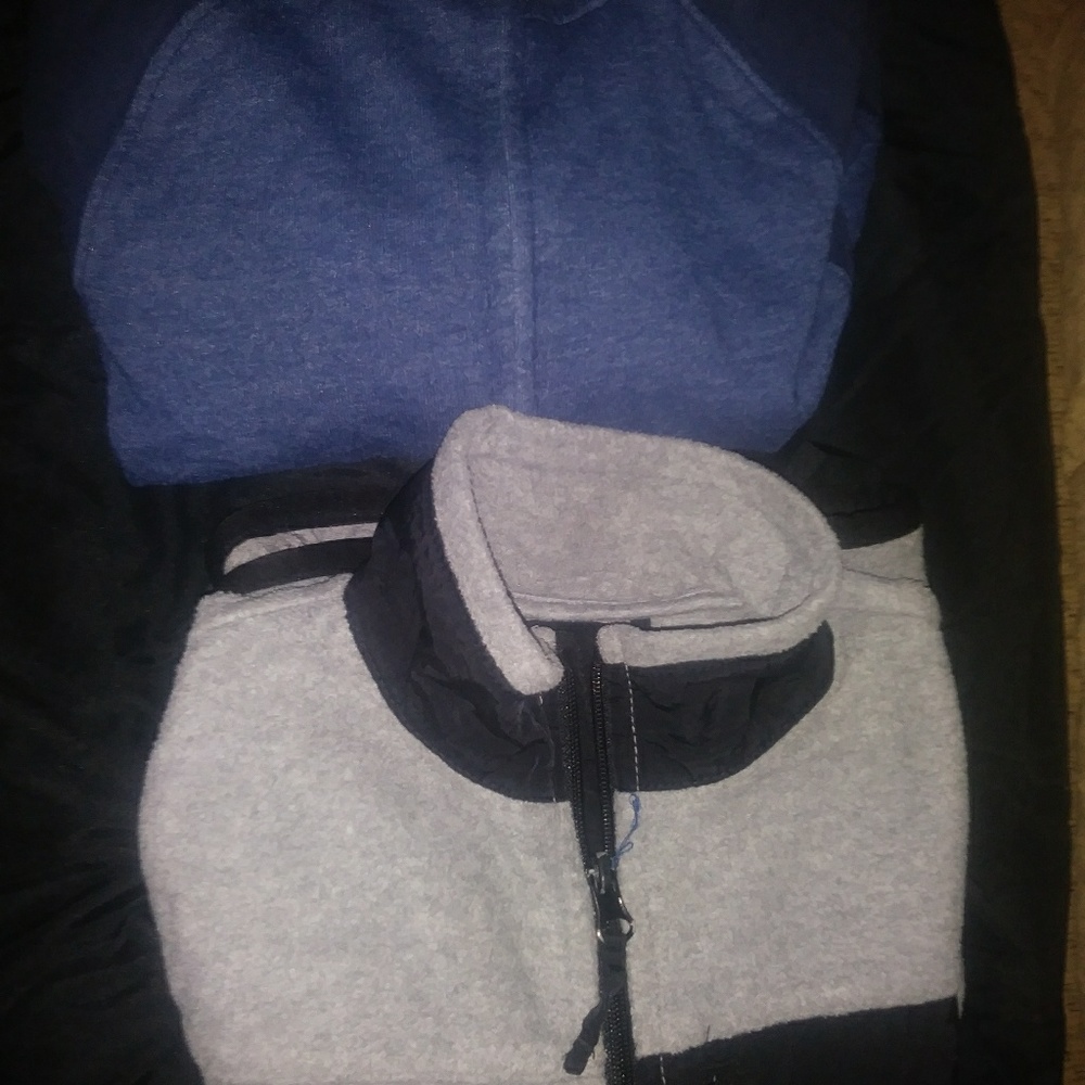Boys size 4 sweater bundle (2 quantity)